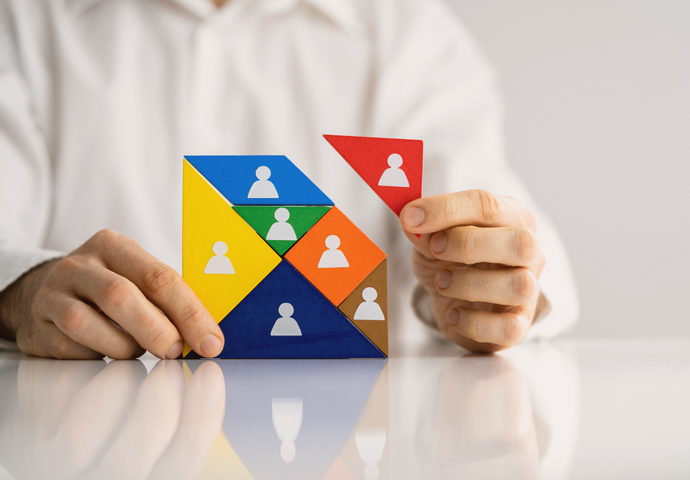 堅持以客戶為中心、以人才為本、以品質為先的經營理念， 為客戶提供最優質的產品和服務，同時為員工提供最好的工作環境和發展機會。